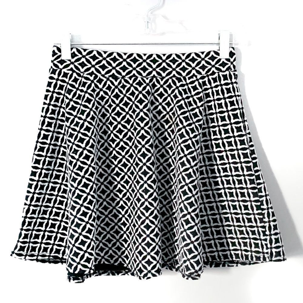 Joe B Skater Mini Skirt Geometric Black White M
